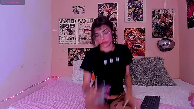 Snapshot of Luna-Chann chatting on March 2025 02:01:02 AM Luna-Chann online show from March 2025 02:01:02 AM