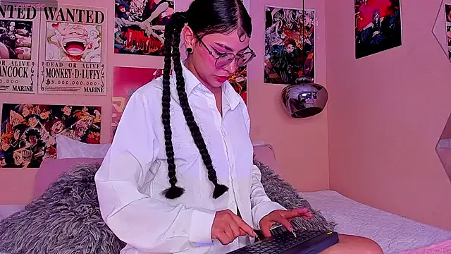 Snapshot of Luna-Chann chatting on March 2025 08:15:02 PM Luna-Chann online show from March 2025 08:15:02 PM