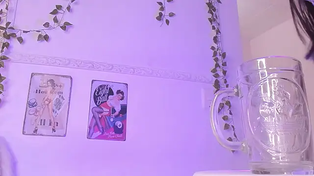 Snapshot of Luna-Chann chatting on September 2025 08:47:02 PM Luna-Chann online show from September 2025 08:47:02 PM