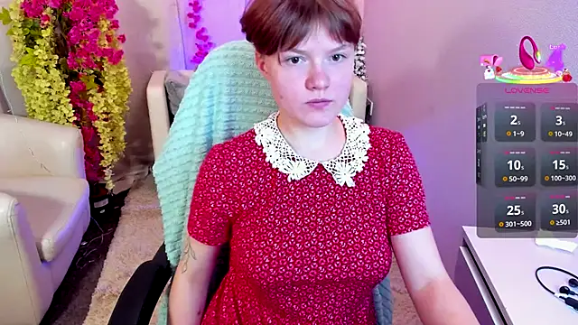 Snapshot of DreamyLuna chatting on September 2025 08:41:02 PM DreamyLuna online show from September 2025 08:41:02 PM