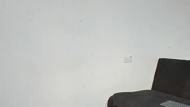 salome daniel online show from April 2026 08:20:01 PM