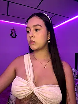 Snapshot of kanne_mia chatting on October 2025 09:15:01 PM kanne mia online show from October 2025 09:15:01 PM