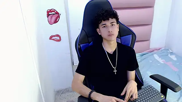 johnny cagee online show from December 2024 04:20:01 AM