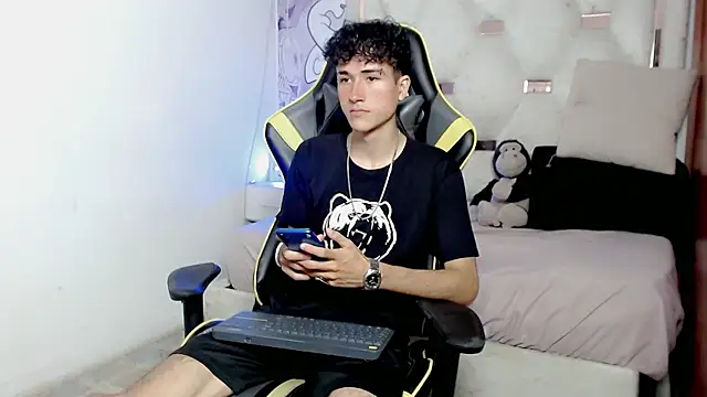 johnny cagee online show from January 2026 05:57:02 AM