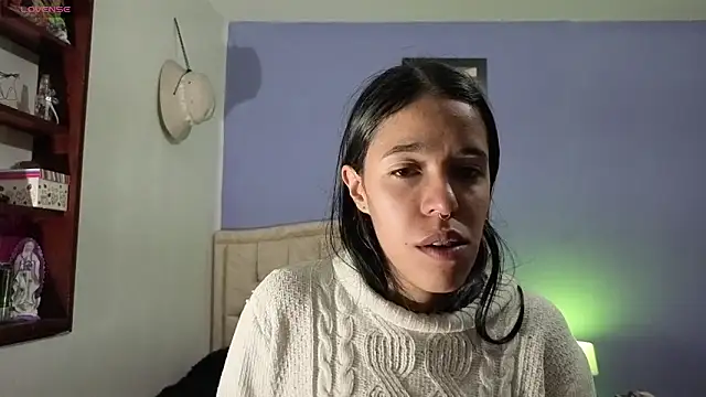 Snapshot of stephania_t chatting on June 2026 04:39:02 PM stephania t online show from June 2026 04:39:02 PM