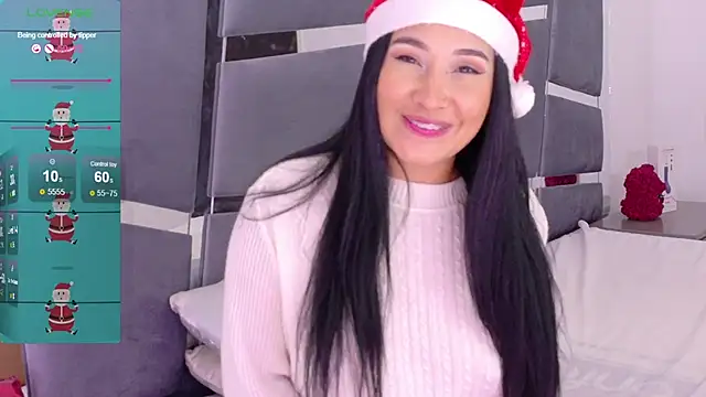 Snapshot of Alba_Grey chatting on December 2024 11:33:02 PM Alba Grey online show from December 2024 11:33:02 PM