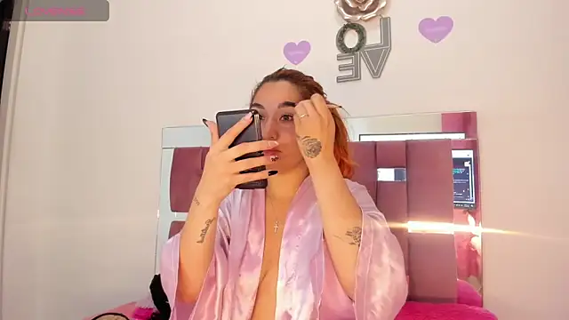 Alba Grey online show from December 2025 03:48:01 AM