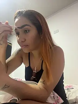 Snapshot of Alba_Grey chatting on May 2026 09:56:02 PM Alba Grey online show from May 2026 09:56:02 PM