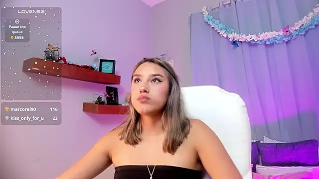  Sophie  miller online show from April 2026 07:07:02 PM