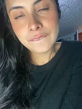 Effyvice13 online show from October 2025 02:45:02 AM