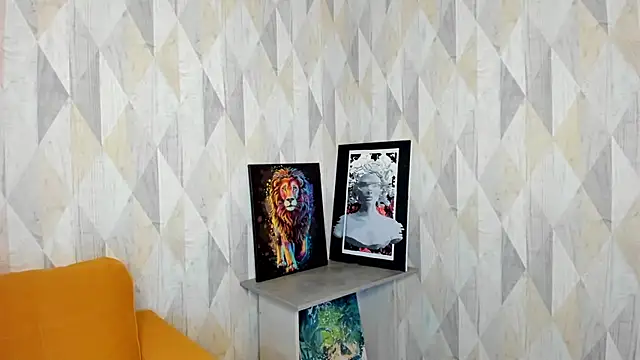 Michelle Blond online show from February 2025 01:22:02 PM