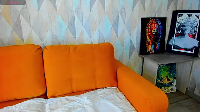 Michelle Blond online show from March 2025 07:15:01 AM