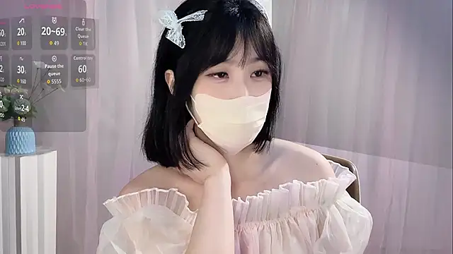 LaoSHI-999 online show from November 2025 10:14:02 AM