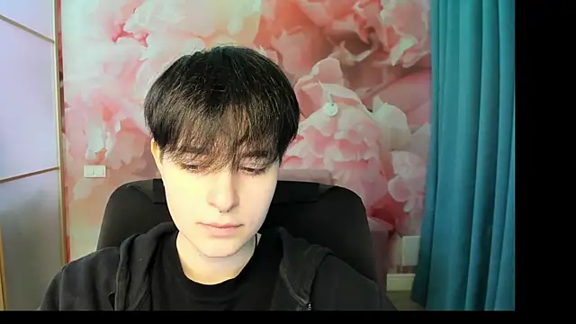 Snapshot of EmiliaYours chatting on December 2024 12:30:01 PM EmiliaYours online show from December 2024 12:30:01 PM