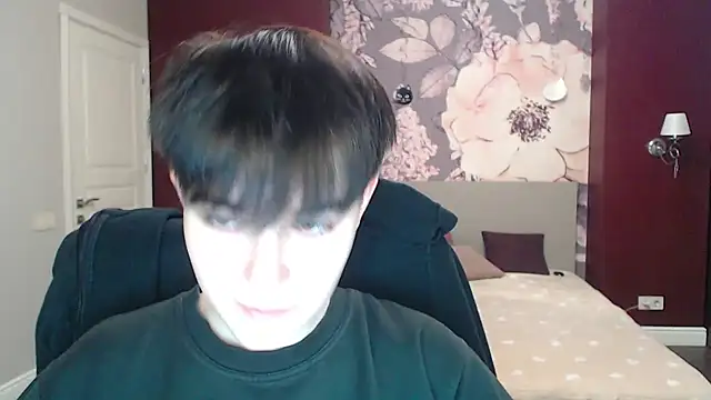 Snapshot of EmiliaYours chatting on December 2024 07:17:02 AM EmiliaYours online show from December 2024 07:17:02 AM