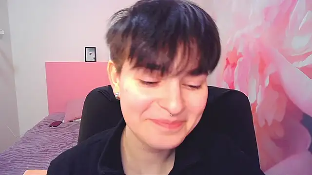 Snapshot of EmiliaYours chatting on December 2024 04:25:01 PM EmiliaYours online show from December 2024 04:25:01 PM