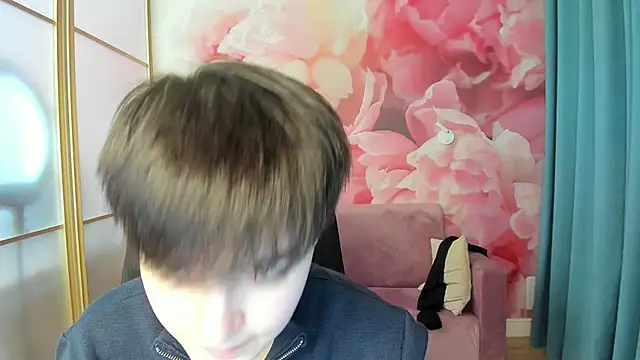 Snapshot of EmiliaYours chatting on January 2025 04:06:01 PM EmiliaYours online show from January 2025 04:06:01 PM