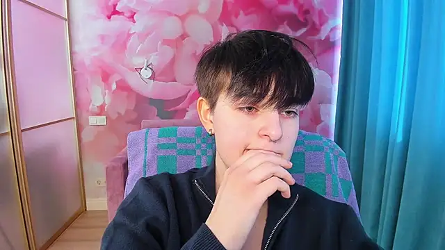 Snapshot of EmiliaYours chatting on January 2025 10:23:02 AM EmiliaYours online show from January 2025 10:23:02 AM