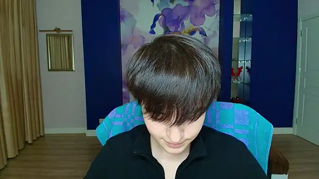 Snapshot of EmiliaYours chatting on January 2025 04:14:02 PM EmiliaYours online show from January 2025 04:14:02 PM