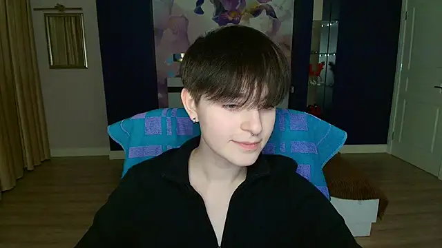 Snapshot of EmiliaYours chatting on January 2025 04:34:01 PM EmiliaYours online show from January 2025 04:34:01 PM