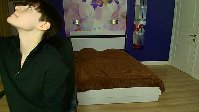 Snapshot of EmiliaYours chatting on January 2025 05:03:01 PM EmiliaYours online show from January 2025 05:03:01 PM