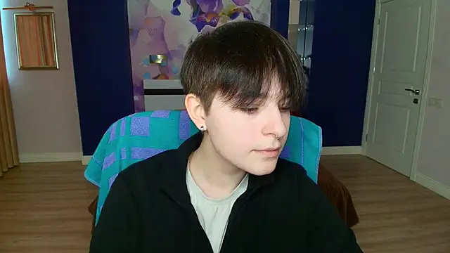 Snapshot of EmiliaYours chatting on February 2025 01:20:01 PM EmiliaYours online show from February 2025 01:20:01 PM