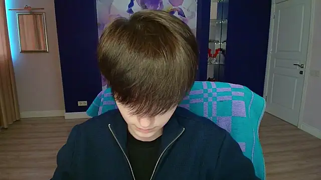 Snapshot of EmiliaYours chatting on February 2025 12:44:01 PM EmiliaYours online show from February 2025 12:44:01 PM