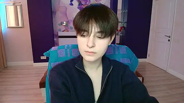 Snapshot of EmiliaYours chatting on February 2025 01:22:01 PM EmiliaYours online show from February 2025 01:22:01 PM