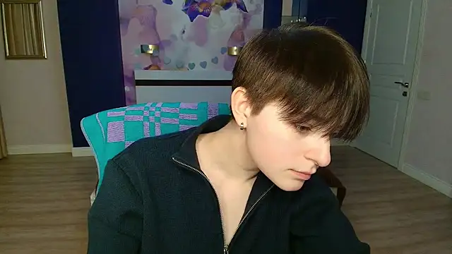 Snapshot of EmiliaYours chatting on February 2025 04:25:02 PM EmiliaYours online show from February 2025 04:25:02 PM