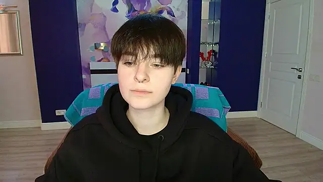 Snapshot of EmiliaYours chatting on February 2025 02:11:02 PM EmiliaYours online show from February 2025 02:11:02 PM