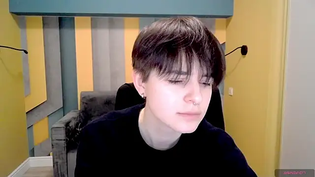 Snapshot of EmiliaYours chatting on February 2025 04:48:01 PM EmiliaYours online show from February 2025 04:48:01 PM