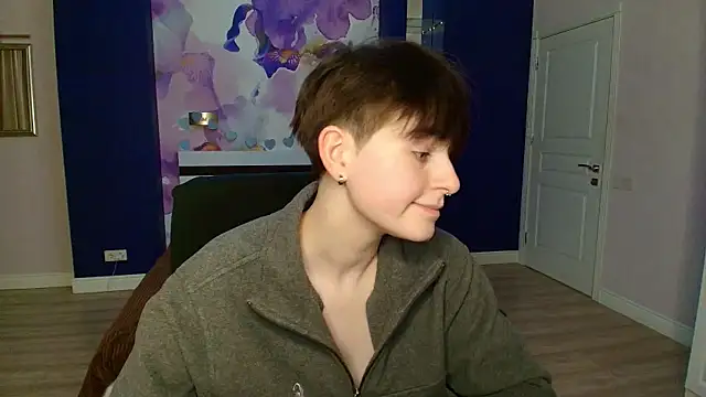 Snapshot of EmiliaYours chatting on February 2025 01:31:02 PM EmiliaYours online show from February 2025 01:31:02 PM