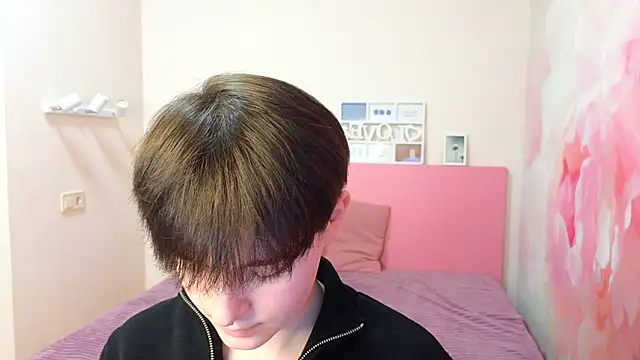 Snapshot of EmiliaYours chatting on February 2025 01:25:02 PM EmiliaYours online show from February 2025 01:25:02 PM