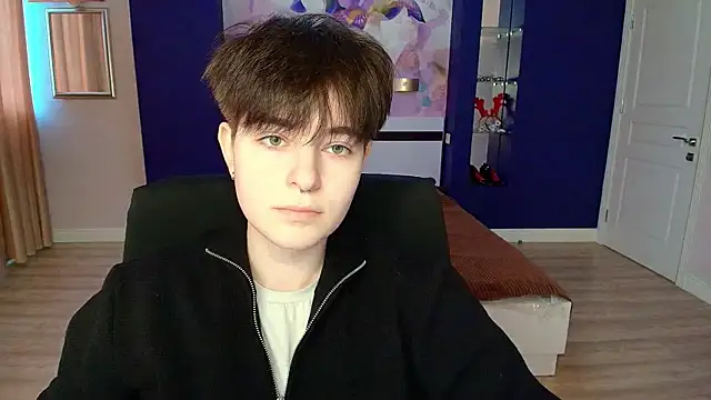 Snapshot of EmiliaYours chatting on March 2025 12:45:01 PM EmiliaYours online show from March 2025 12:45:01 PM