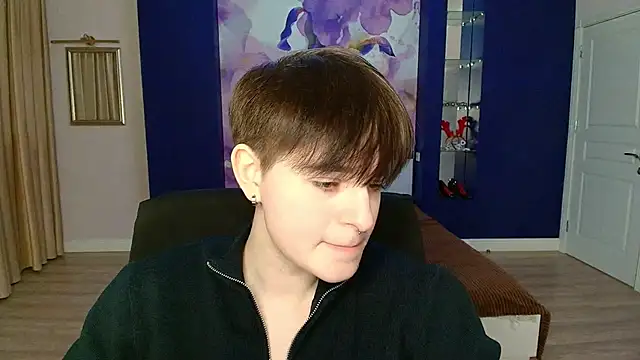 Snapshot of EmiliaYours chatting on March 2025 04:21:01 PM EmiliaYours online show from March 2025 04:21:01 PM