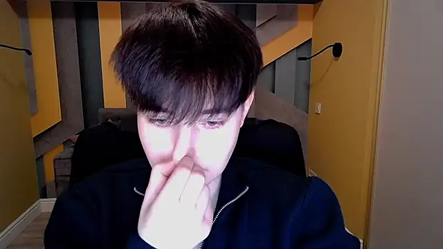 Snapshot of EmiliaYours chatting on March 2025 01:20:01 PM EmiliaYours online show from March 2025 01:20:01 PM