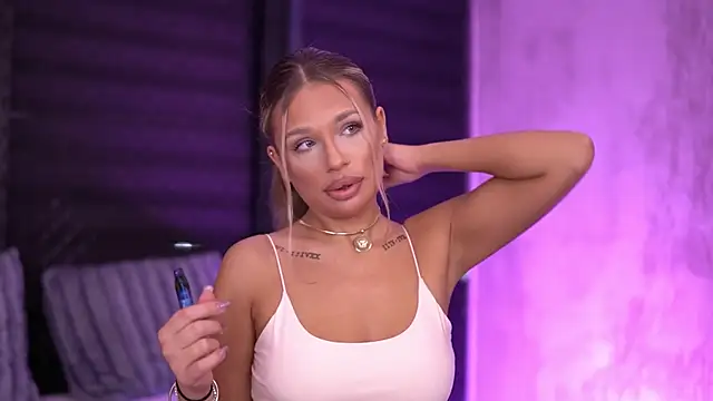 Candy Ivy online show from March 2025 07:27:02 PM