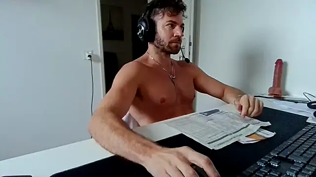 alpha-hunk online show from March 2026 07:36:02 AM