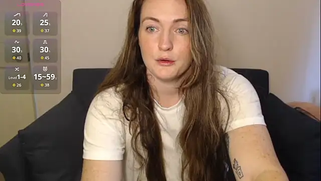 Snapshot of BustyBonnieUK chatting on September 2025 11:12:01 AM BustyBonnieUK online show from September 2025 11:12:01 AM