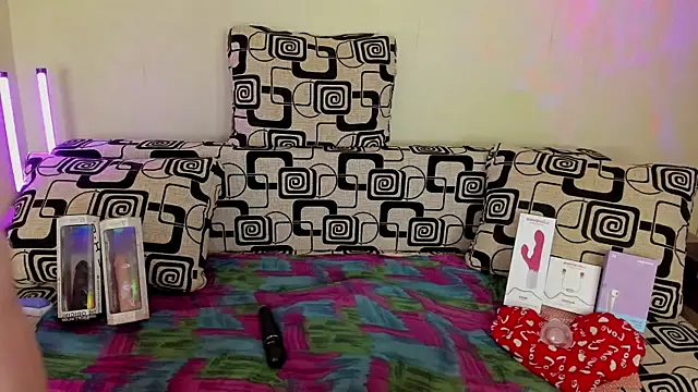 VeronikaVel online show from April 2026 08:42:02 PM