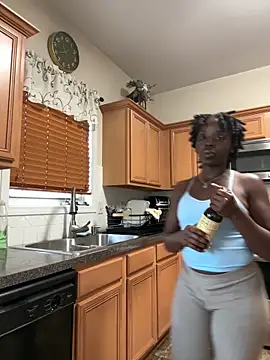 choclatepeaach online show from April 2026 08:53:02 PM