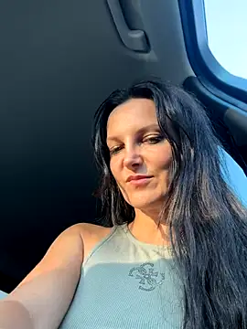 -OLYA- online show from November 2025 02:06:01 PM