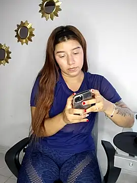 Snapshot of Caro_kitty- chatting on February 2025 06:19:01 PM Caro kitty- online show from February 2025 06:19:01 PM