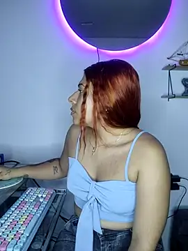 Snapshot of Caro_kitty- chatting on February 2025 06:42:02 PM Caro kitty- online show from February 2025 06:42:02 PM