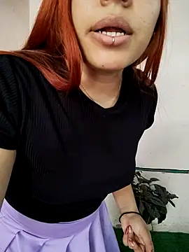 Snapshot of Caro_kitty- chatting on March 2025 04:34:02 PM Caro kitty- online show from March 2025 04:34:02 PM