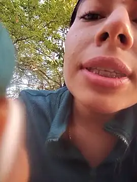 Snapshot of Caro_kitty- chatting on October 2025 11:36:01 AM Caro kitty- online show from October 2025 11:36:01 AM