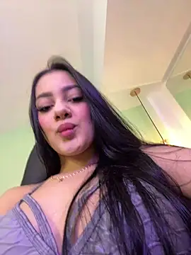 Snapshot of mallie_quinn chatting on December 2024 01:38:02 PM mallie quinn online show from December 2024 01:38:02 PM