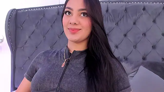 Snapshot of mallie_quinn chatting on March 2025 01:47:01 PM mallie quinn online show from March 2025 01:47:01 PM