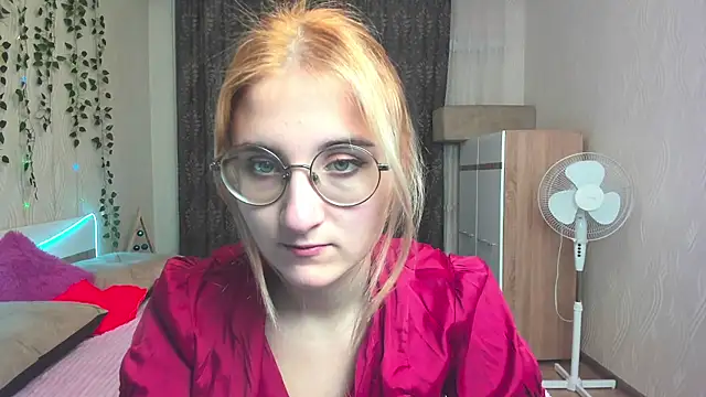 Miss Elsa  online show from December 2024 02:48:02 AM