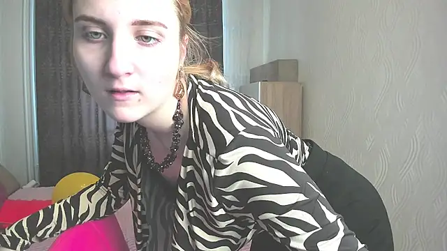 Miss Elsa  online show from February 2025 03:43:02 AM